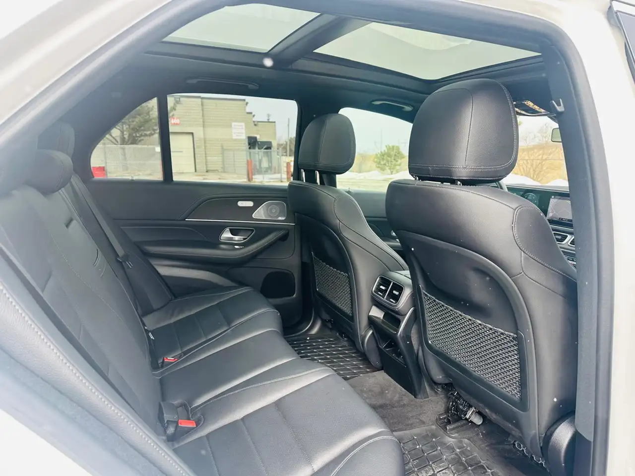 Mercedes-Benz GLE снимка Mercedes-Benz GLE