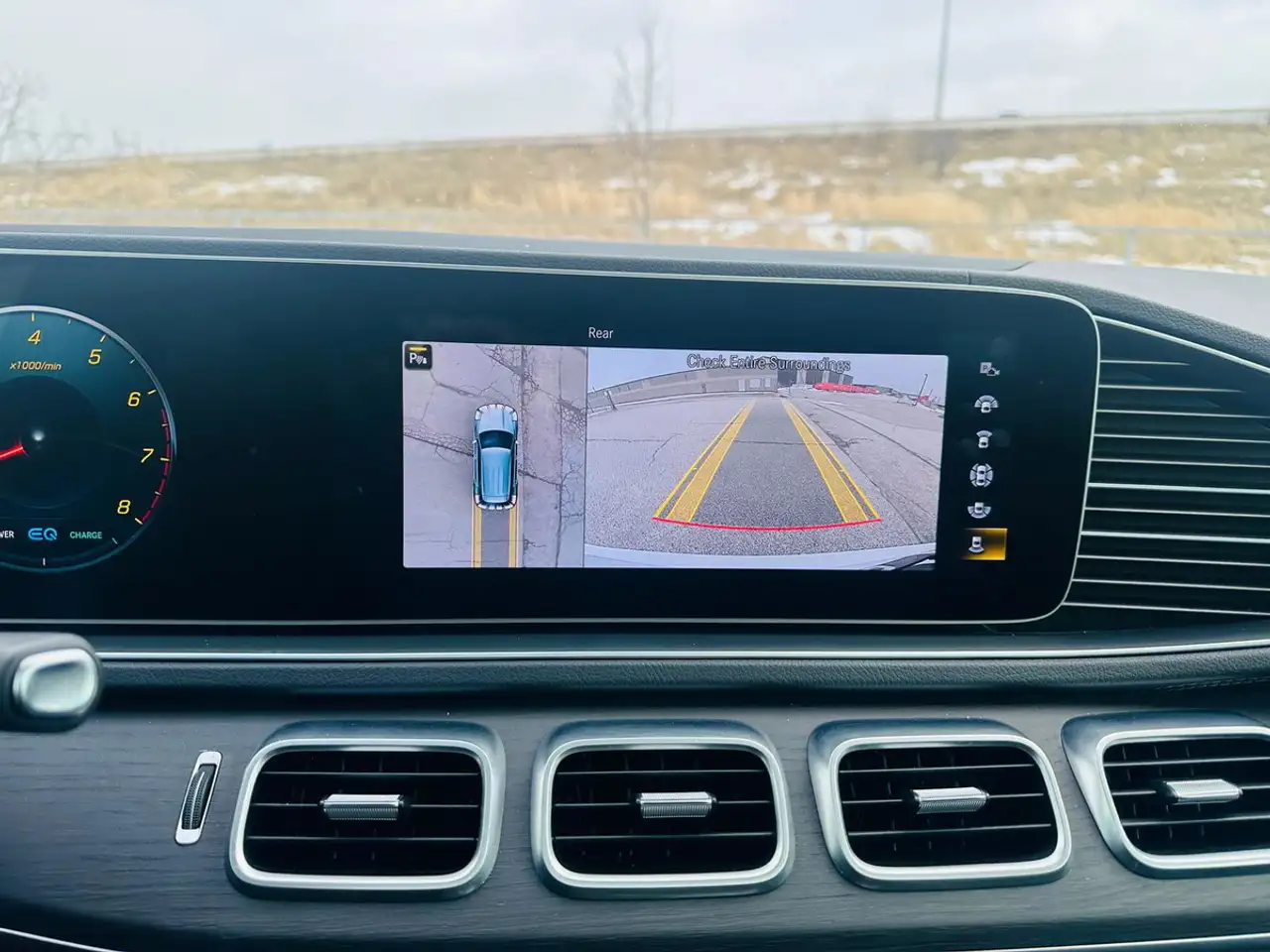 Mercedes-Benz GLE снимка Mercedes-Benz GLE