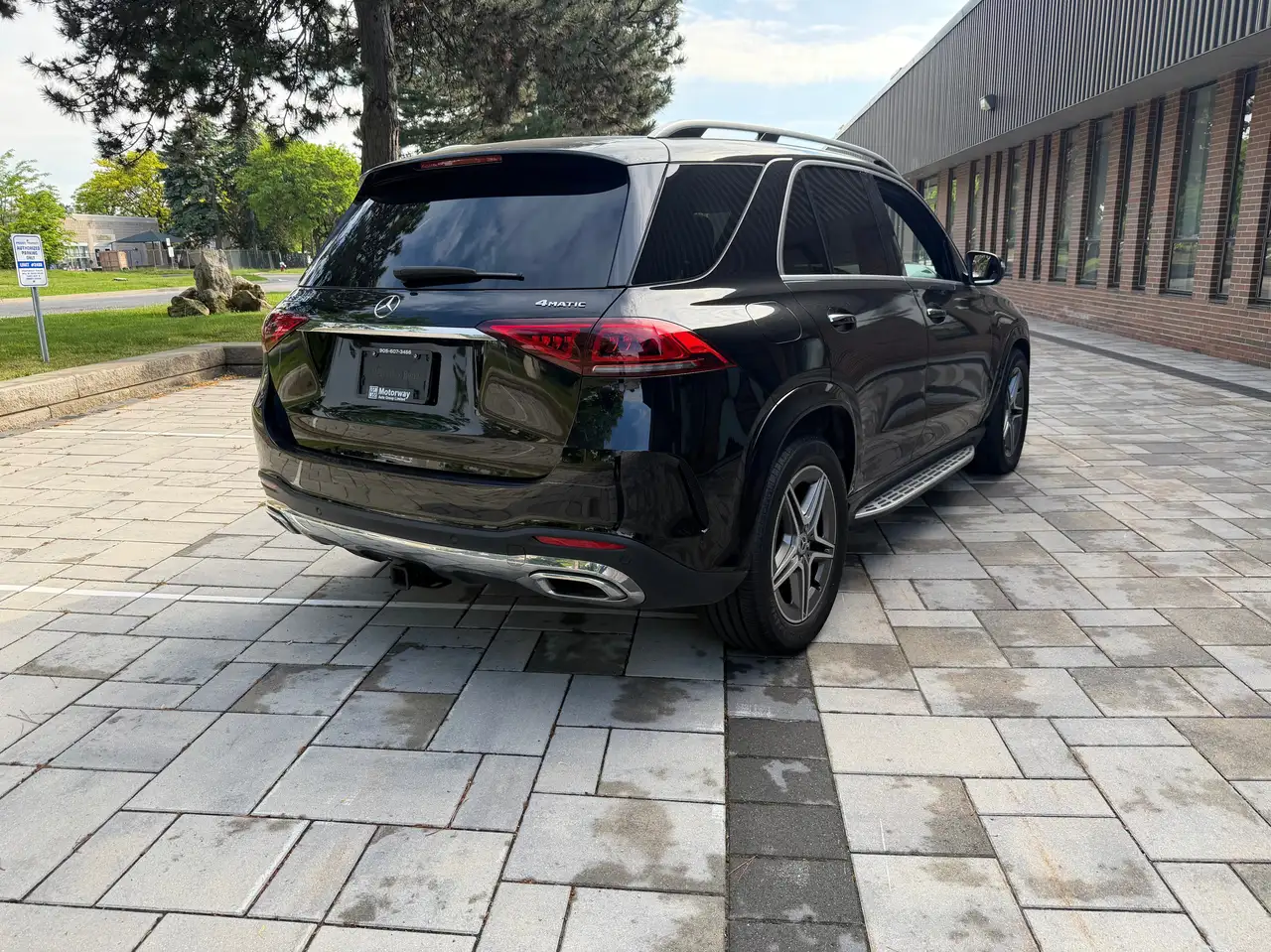 Mercedes-Benz GLE снимка Mercedes-Benz GLE