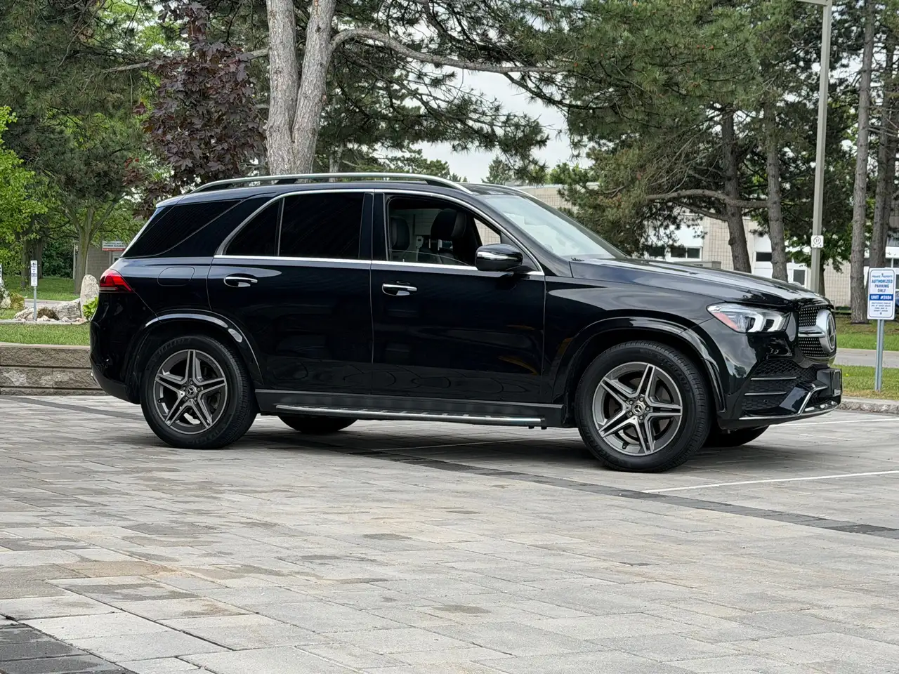 Mercedes-Benz GLE снимка Mercedes-Benz GLE