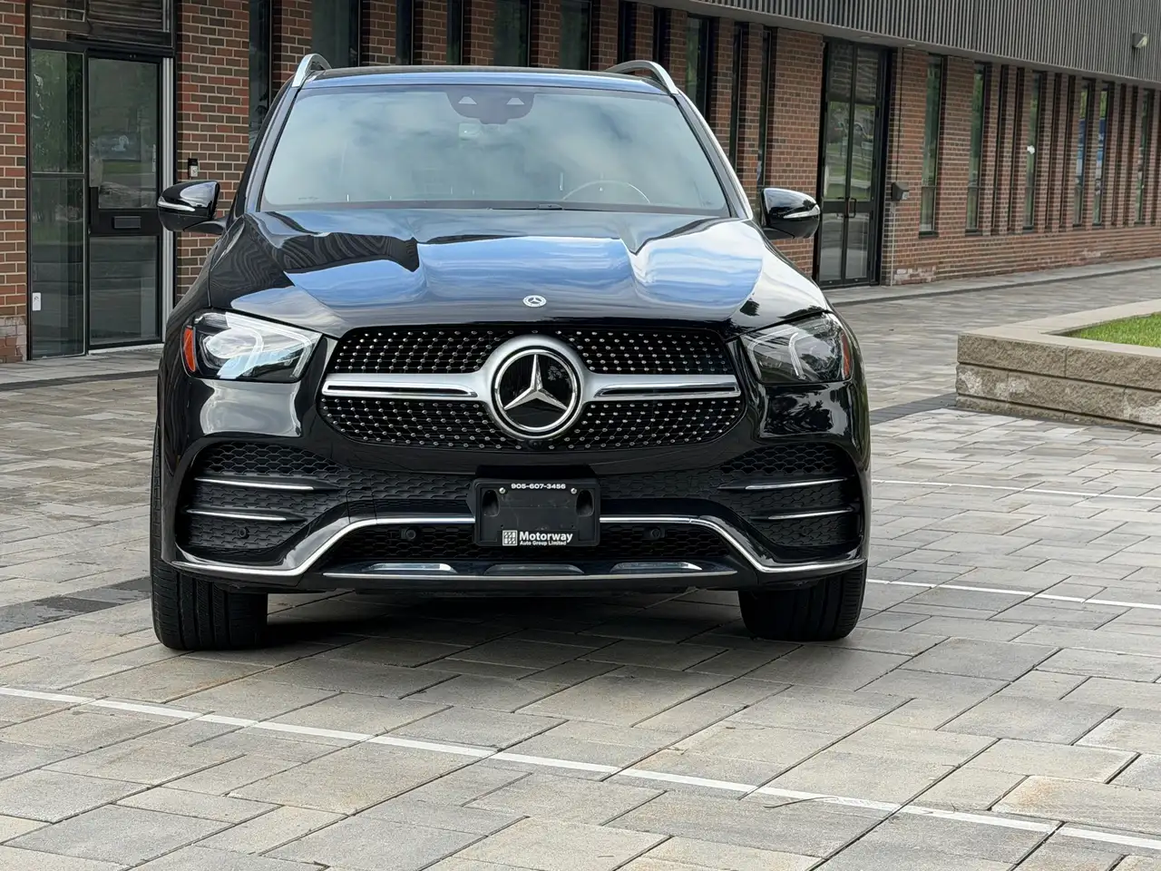 Mercedes-Benz GLE снимка Mercedes-Benz GLE