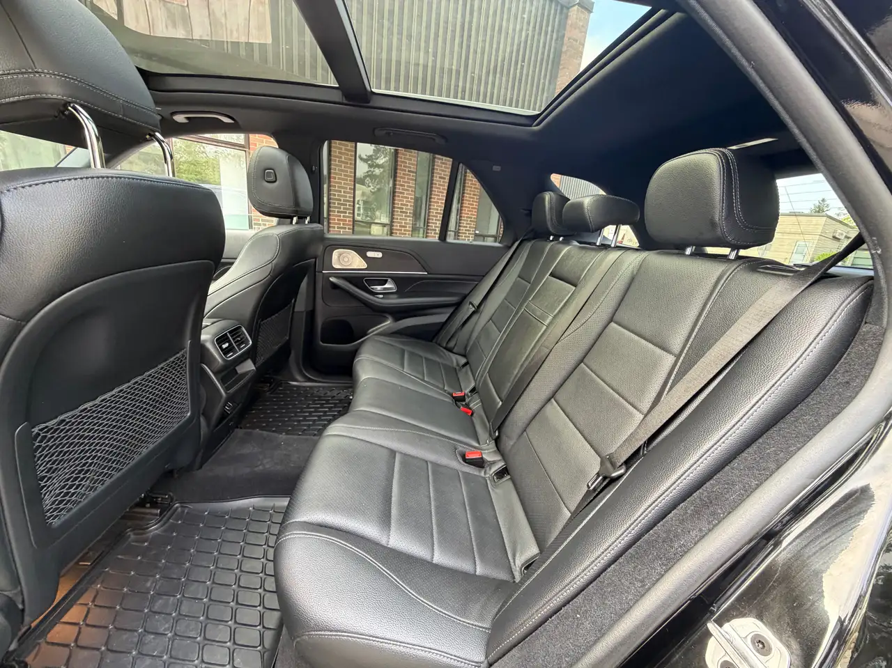Mercedes-Benz GLE снимка Mercedes-Benz GLE