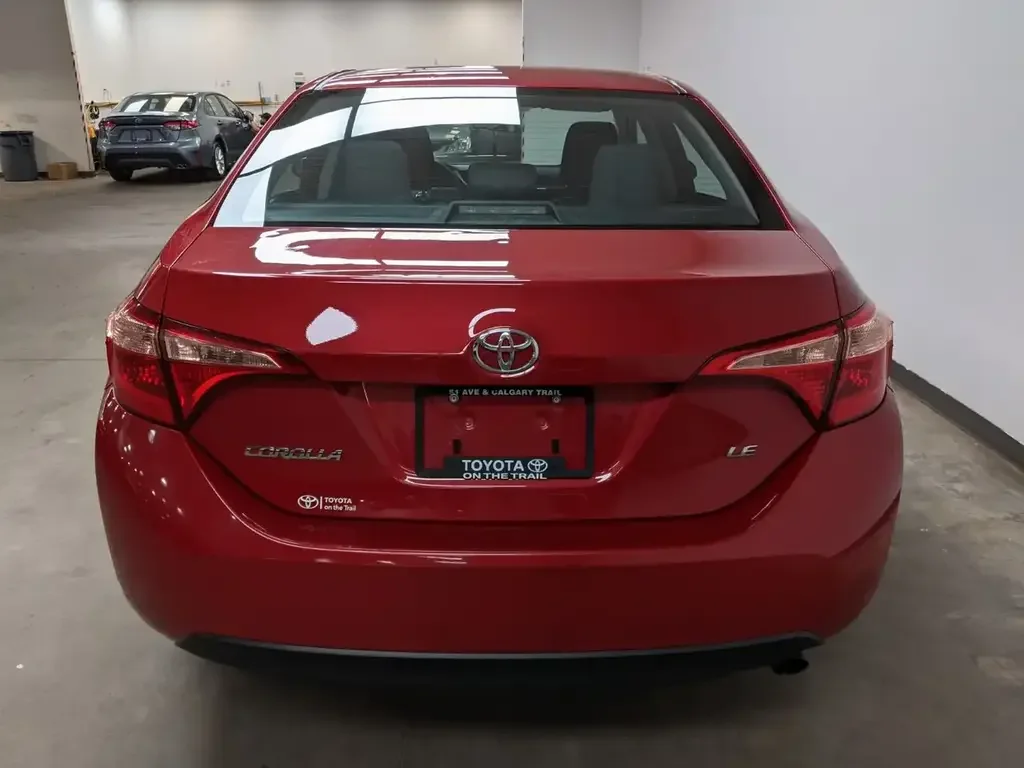 Toyota Corolla снимка Toyota Corolla
