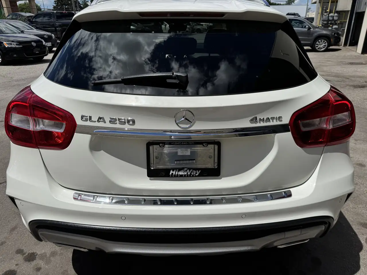 Mercedes-Benz GLA photo Mercedes-Benz GLA