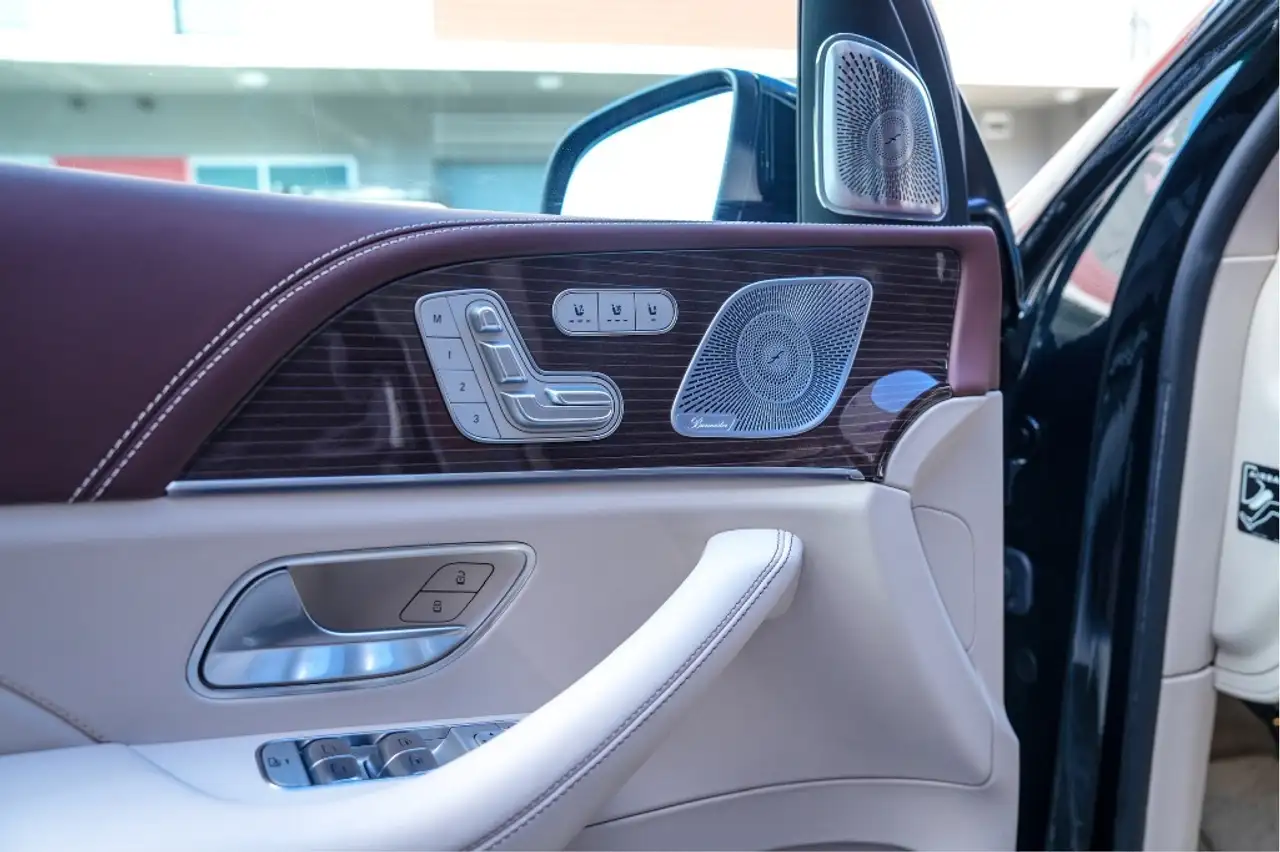 Mercedes-Benz GLS снимка Mercedes-Benz GLS