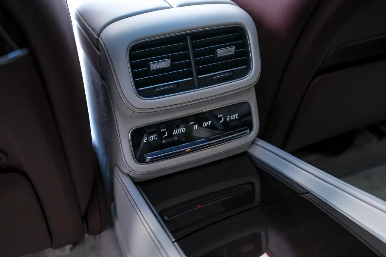 Mercedes-Benz GLS снимка Mercedes-Benz GLS