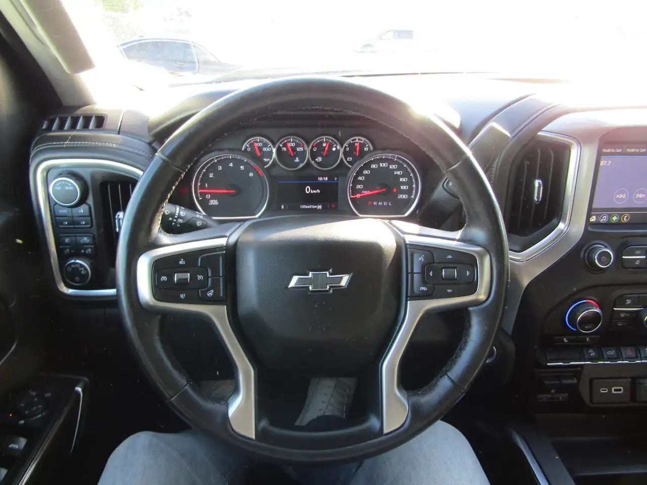 Chevrolet Silverado 1500 снимка Chevrolet Silverado 1500