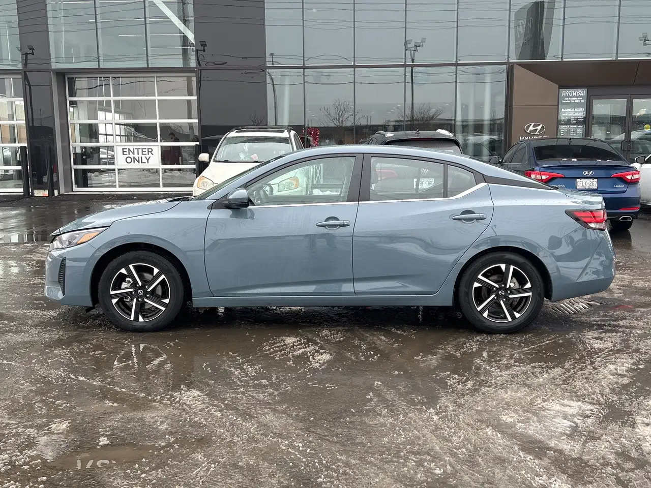 Nissan Sentra снимка Nissan Sentra