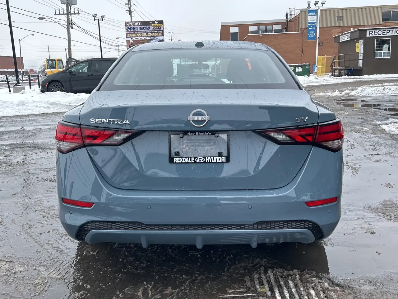 Nissan Sentra снимка Nissan Sentra