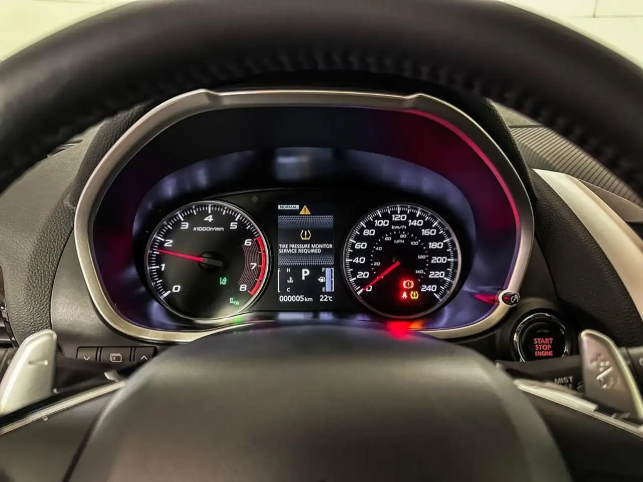 Mitsubishi Eclipse Cross снимка Mitsubishi Eclipse Cross