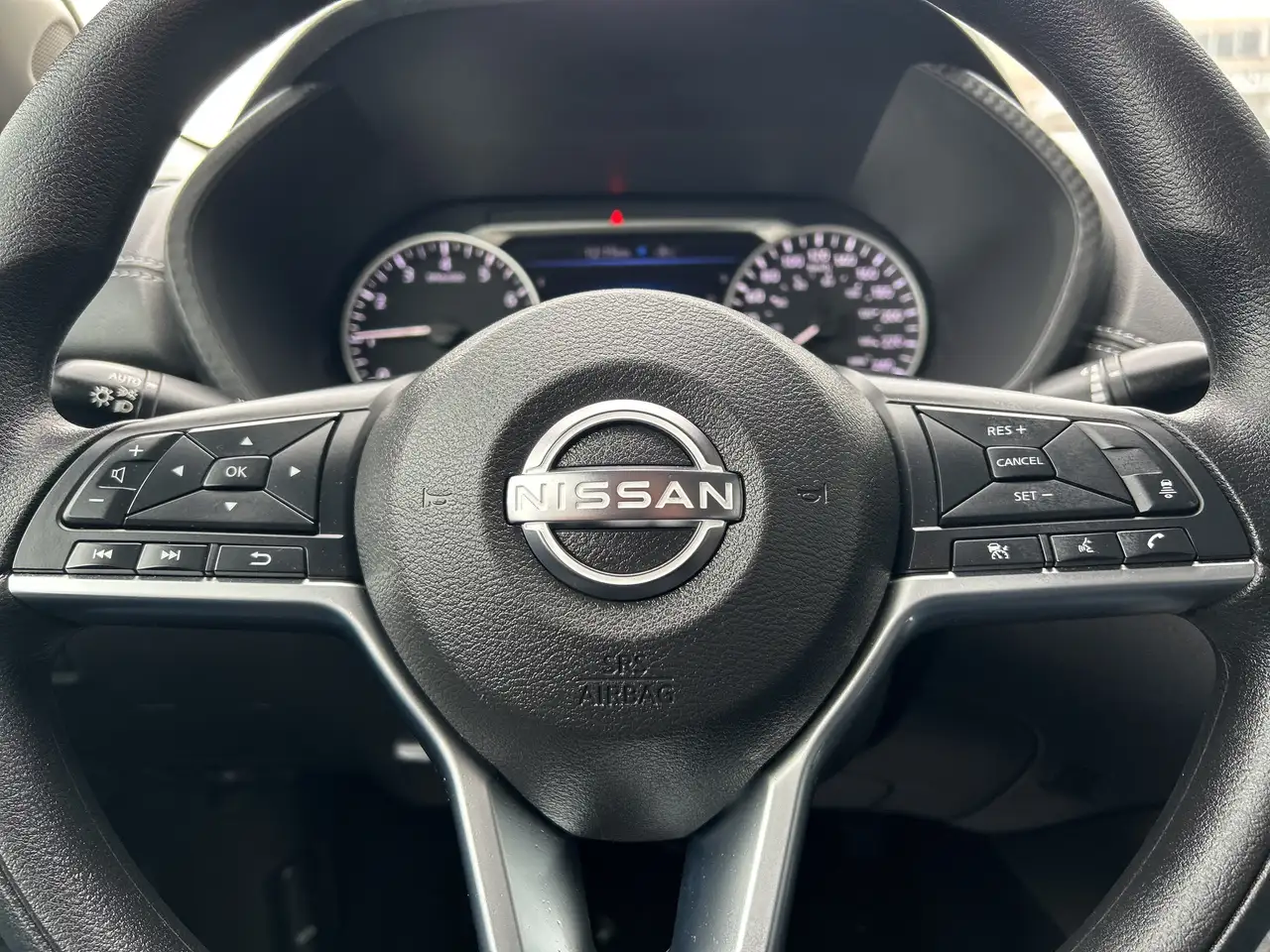 Nissan Sentra снимка Nissan Sentra