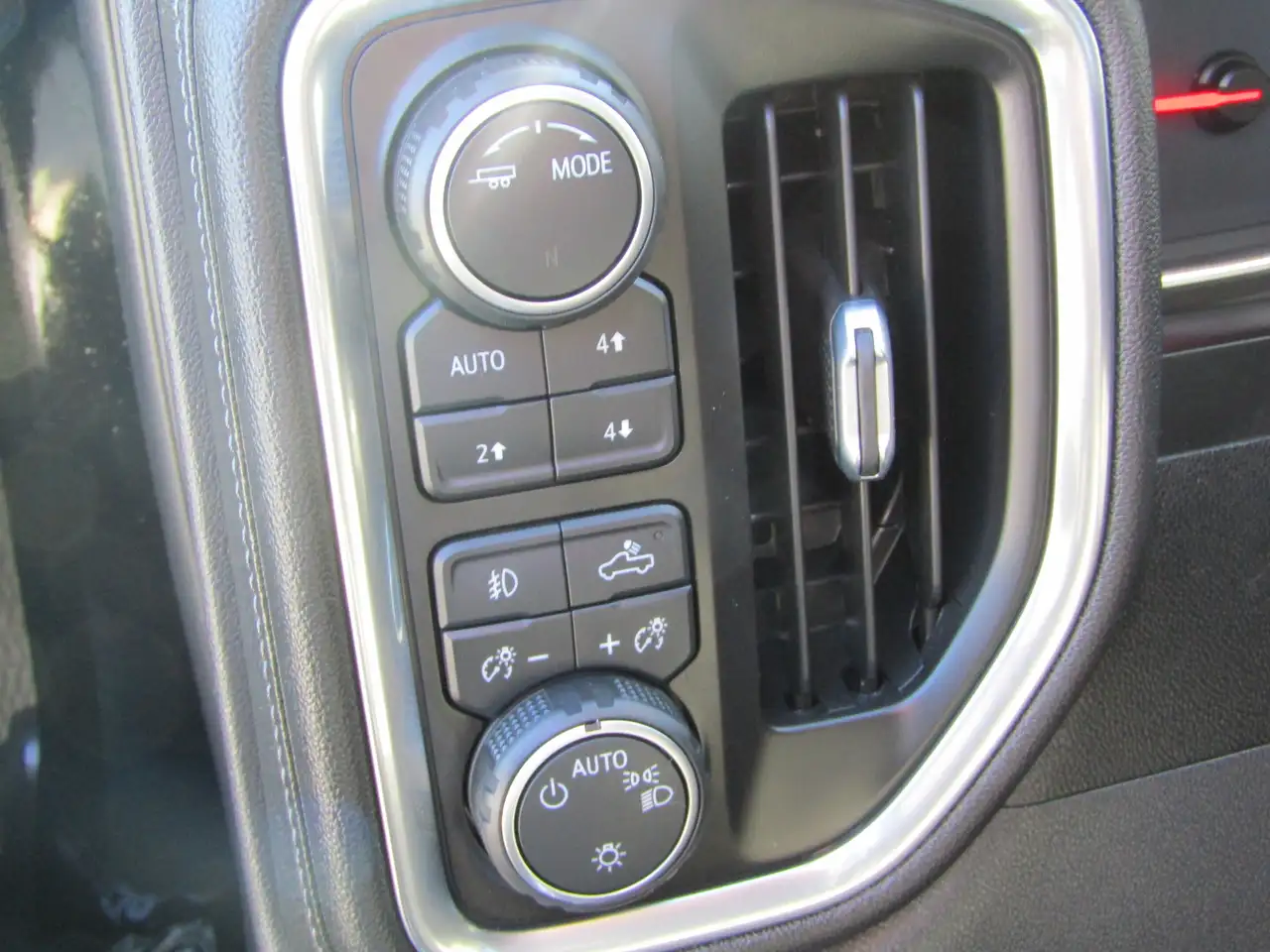 Chevrolet Silverado 1500 снимка Chevrolet Silverado 1500