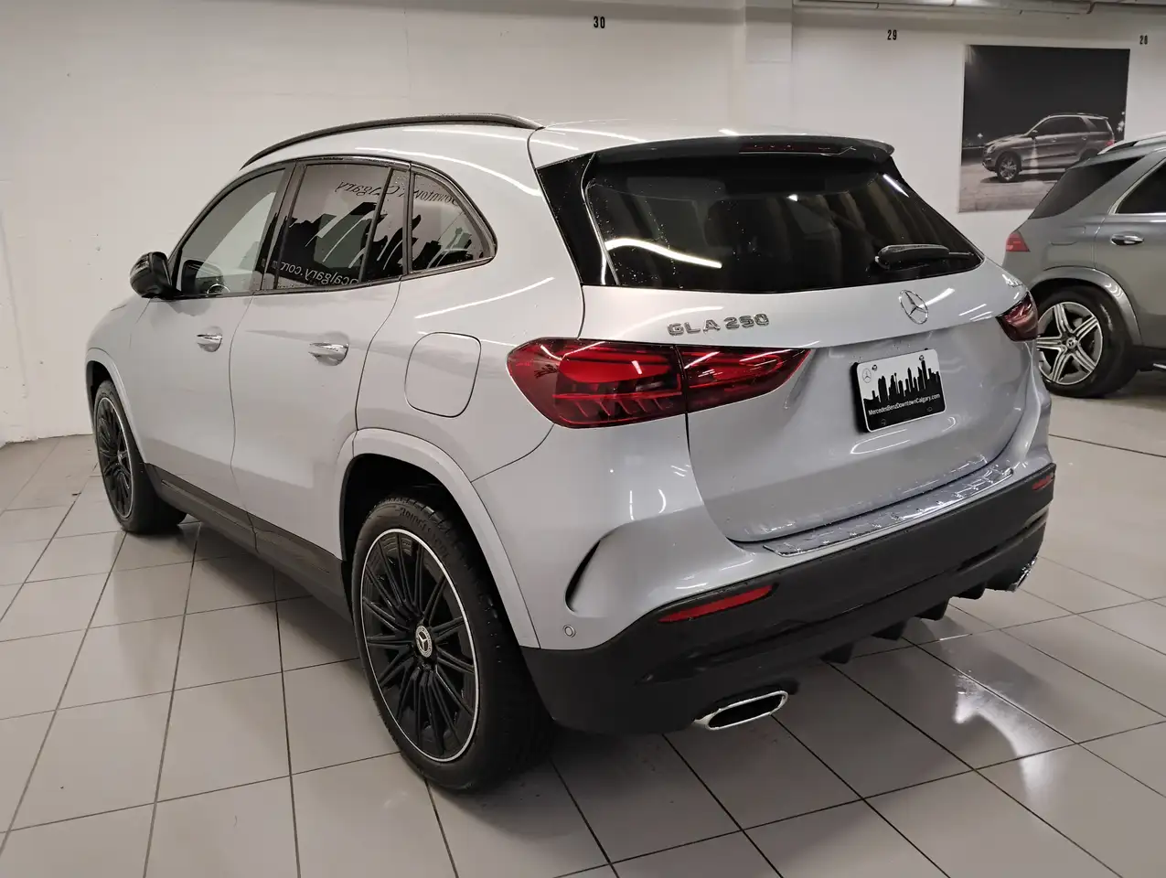 Mercedes-Benz GLA снимка Mercedes-Benz GLA