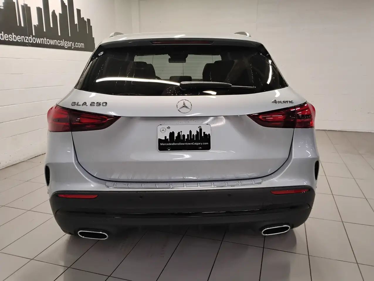 Mercedes-Benz GLA снимка Mercedes-Benz GLA