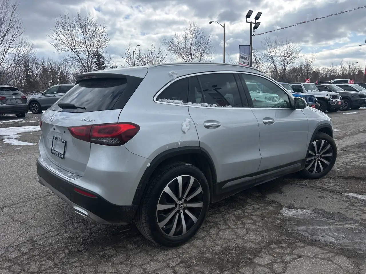Mercedes-Benz GLA снимка Mercedes-Benz GLA