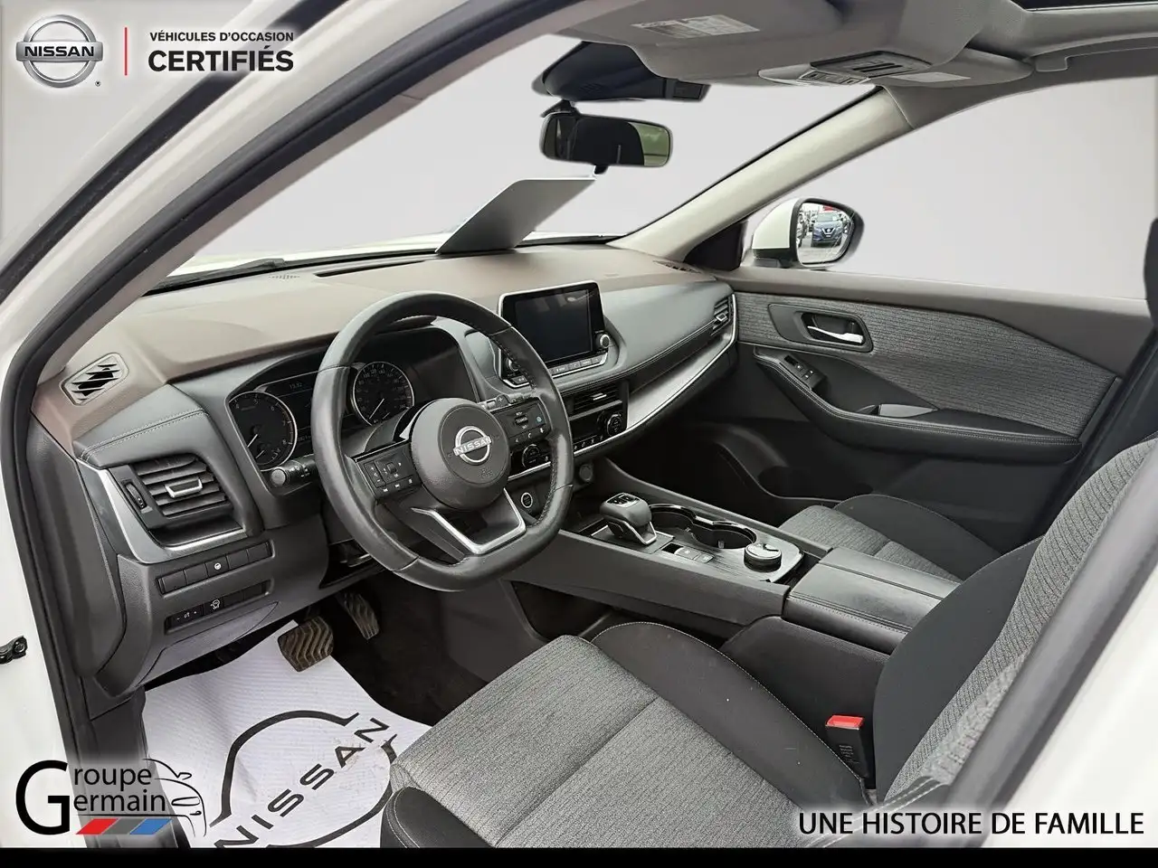 Nissan Rogue снимка Nissan Rogue