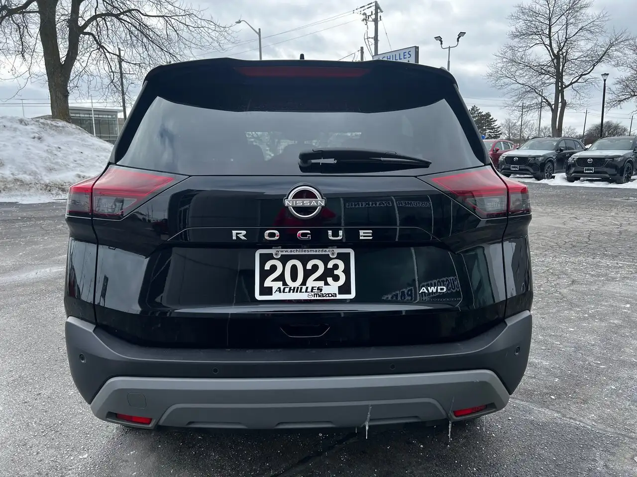 Nissan Rogue снимка Nissan Rogue