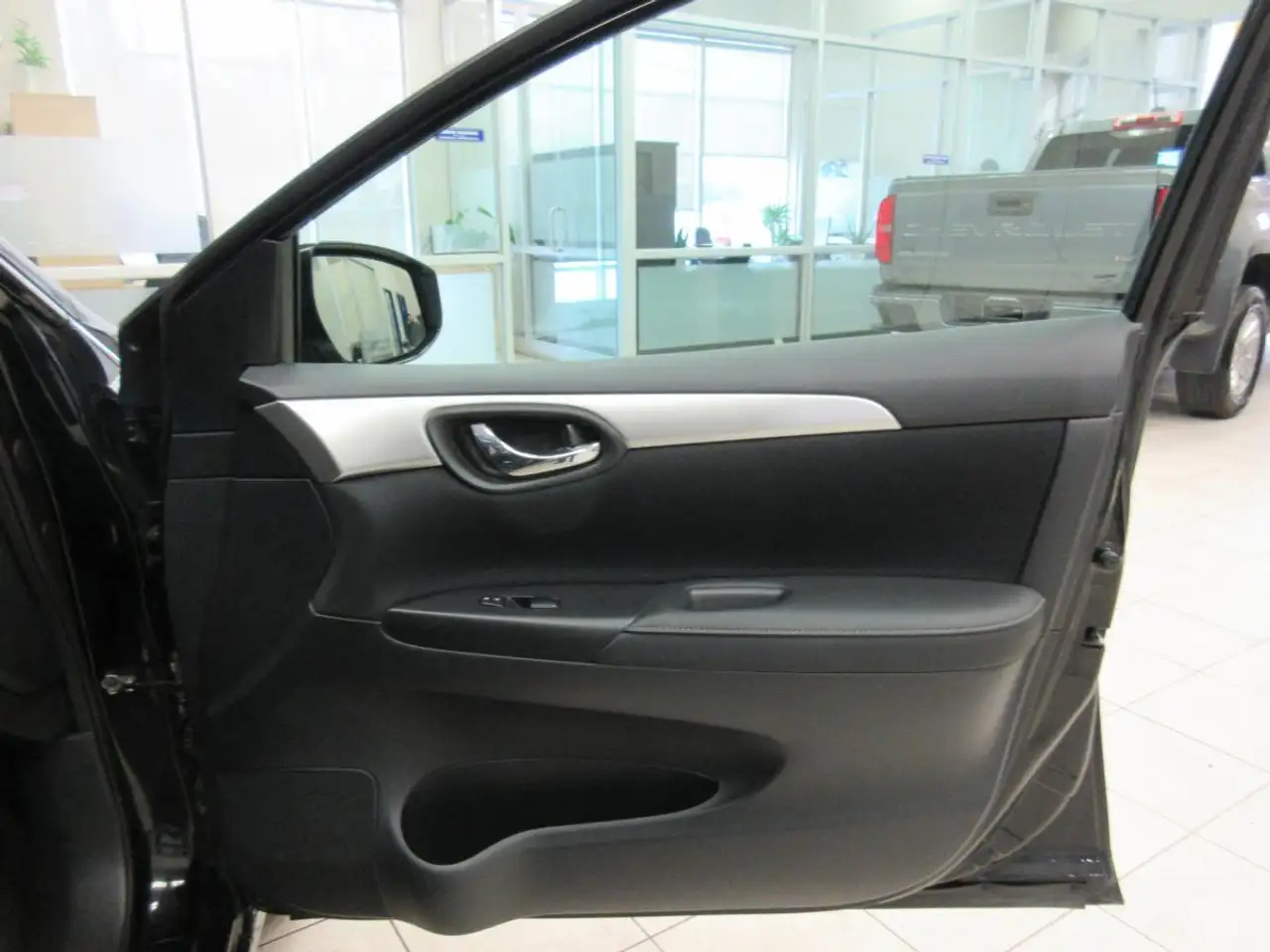 Nissan Sentra снимка Nissan Sentra