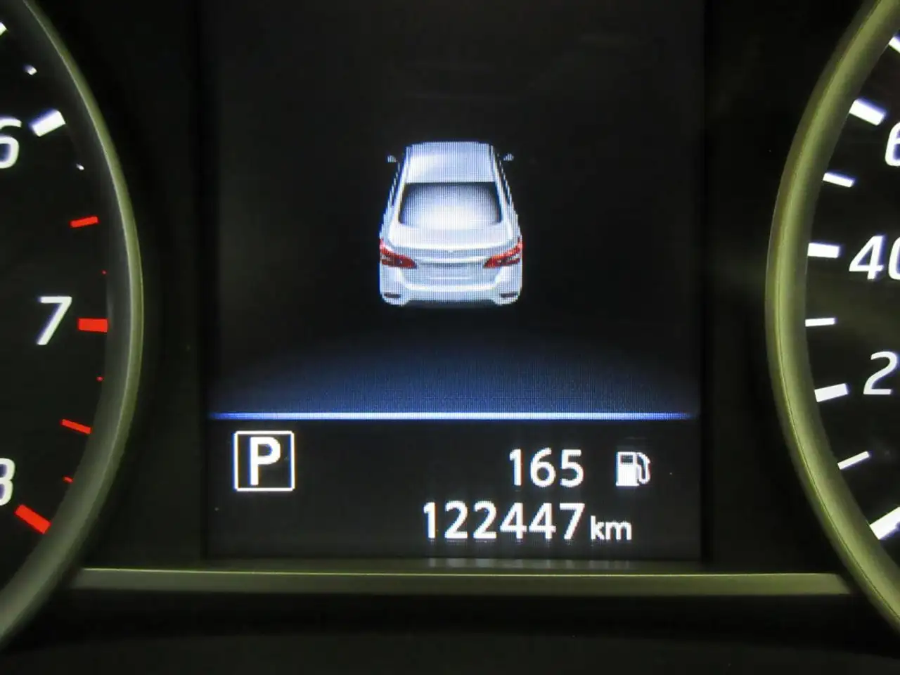 Nissan Sentra снимка Nissan Sentra
