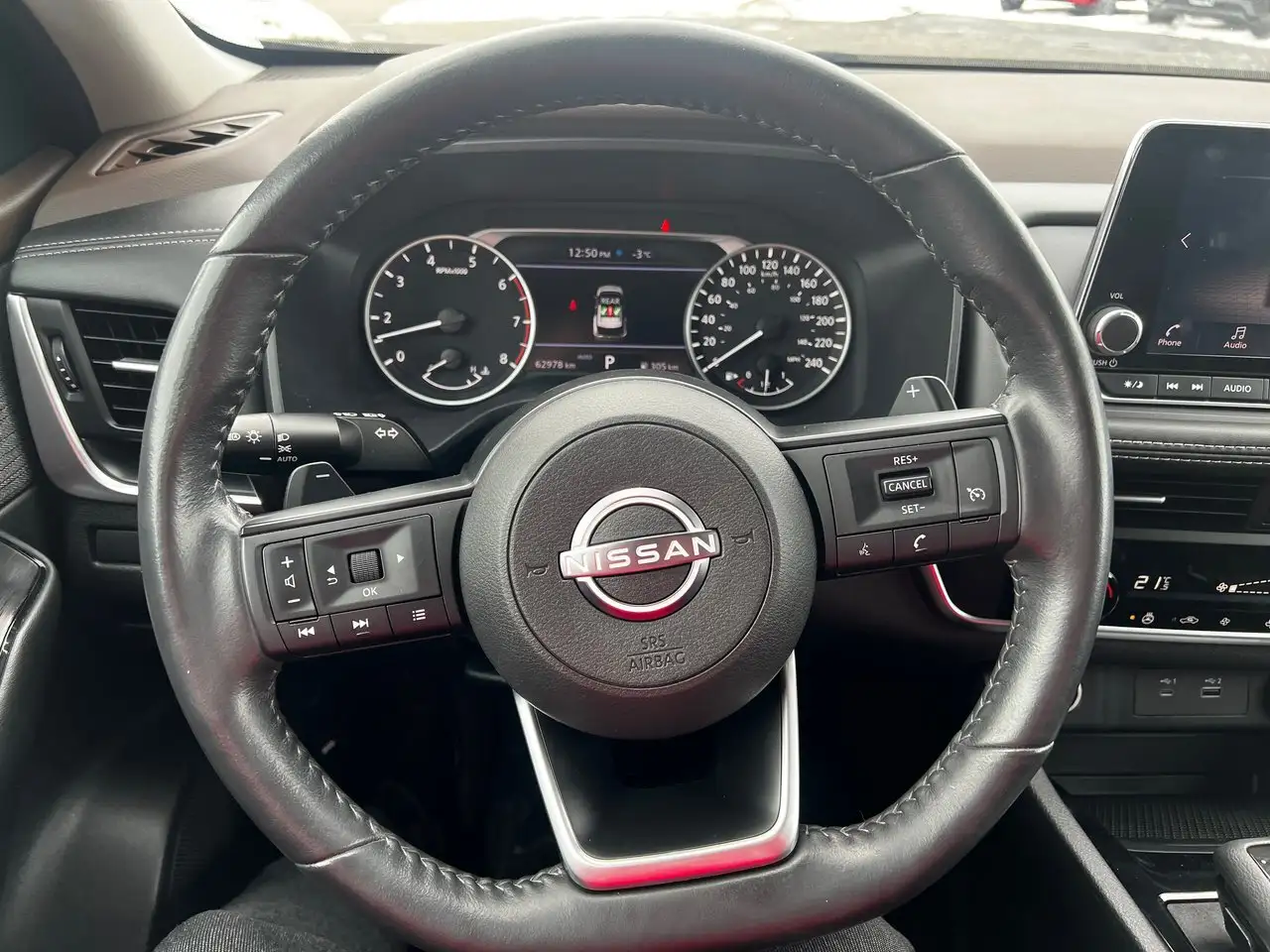 Nissan Rogue снимка Nissan Rogue