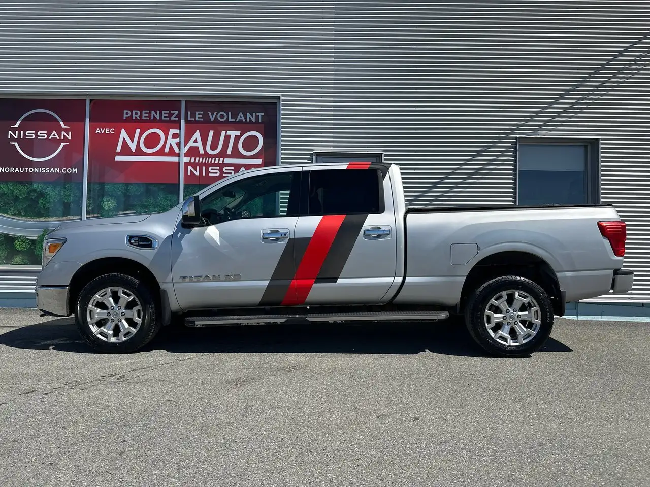 Nissan Titan XD снимка Nissan Titan XD
