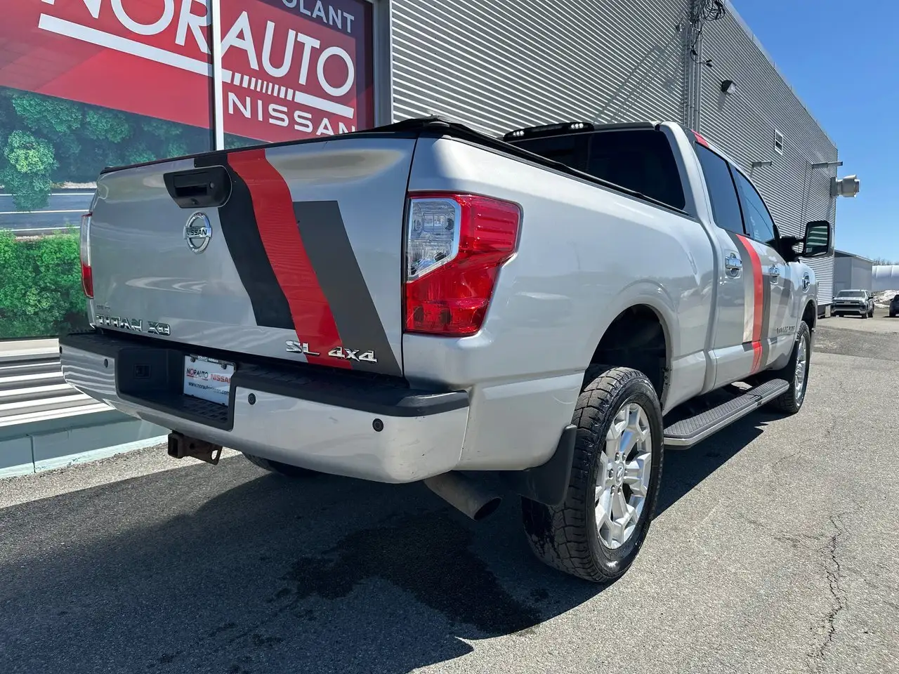 Nissan Titan XD снимка Nissan Titan XD