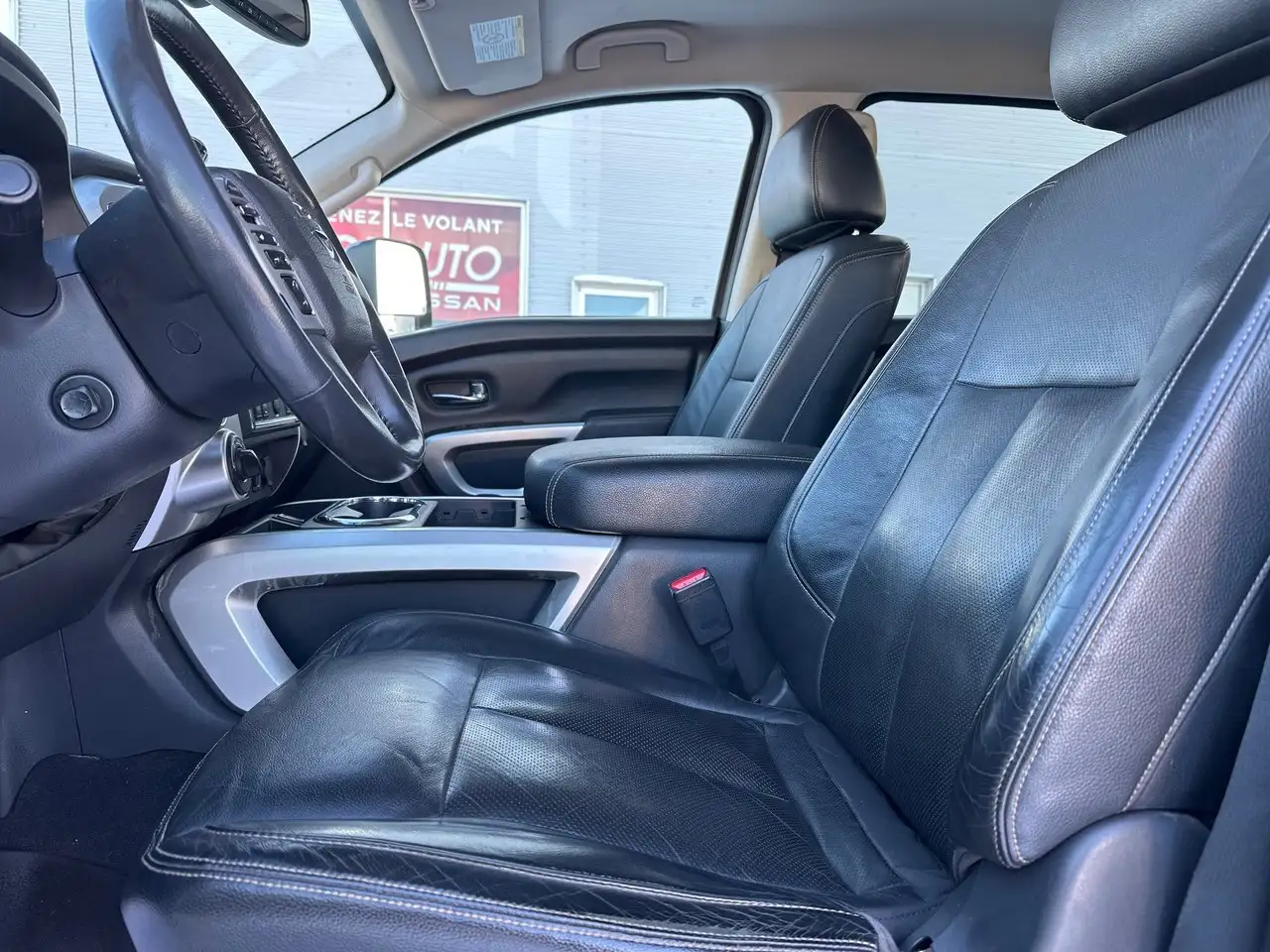 Nissan Titan XD снимка Nissan Titan XD