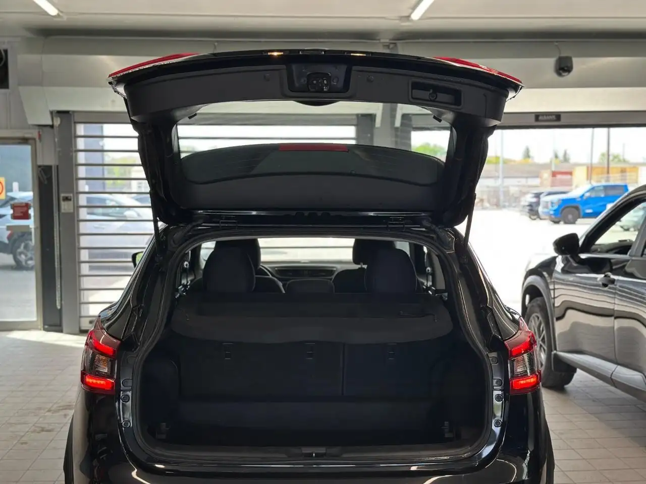 Nissan Qashqai снимка Nissan Qashqai