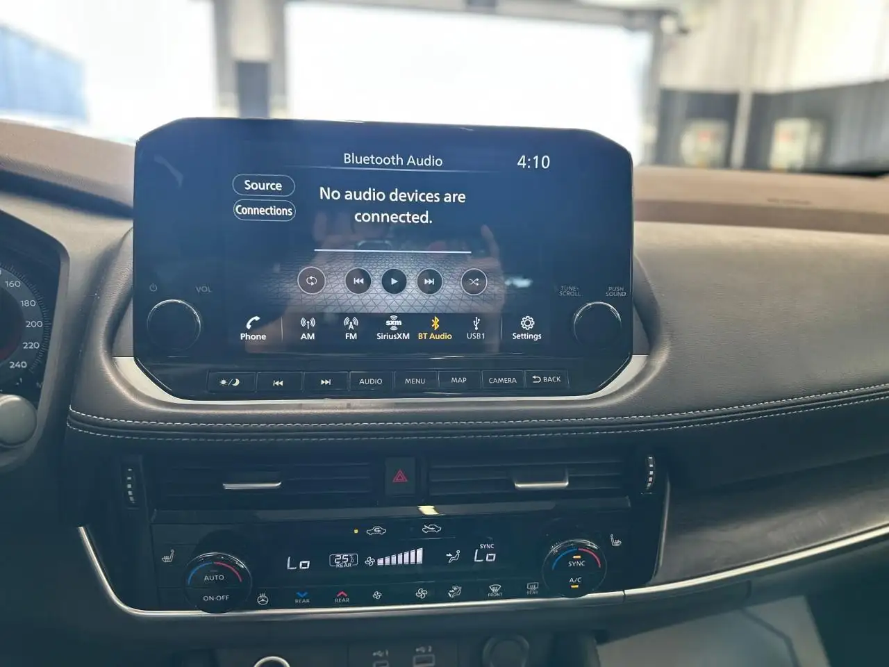 Nissan Qashqai снимка Nissan Qashqai