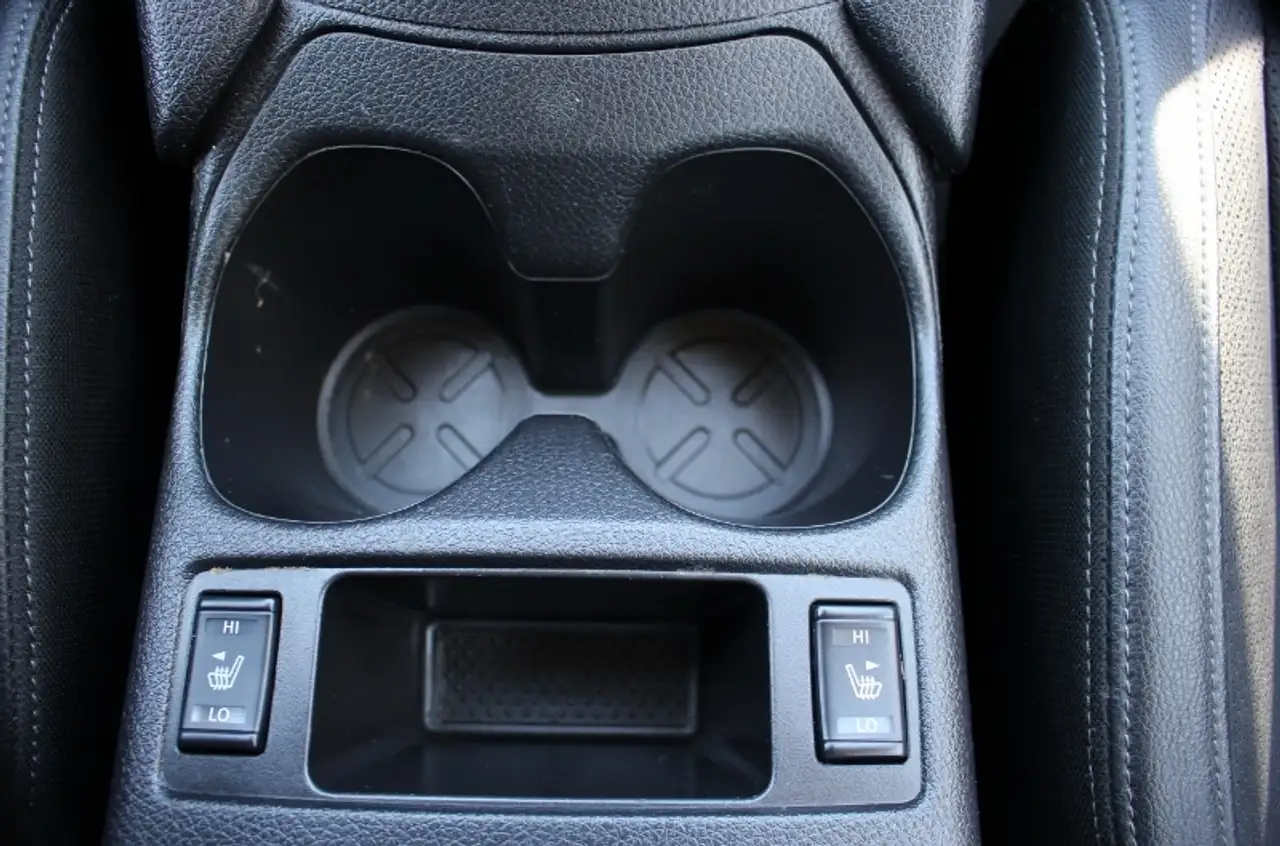 Nissan Qashqai снимка Nissan Qashqai