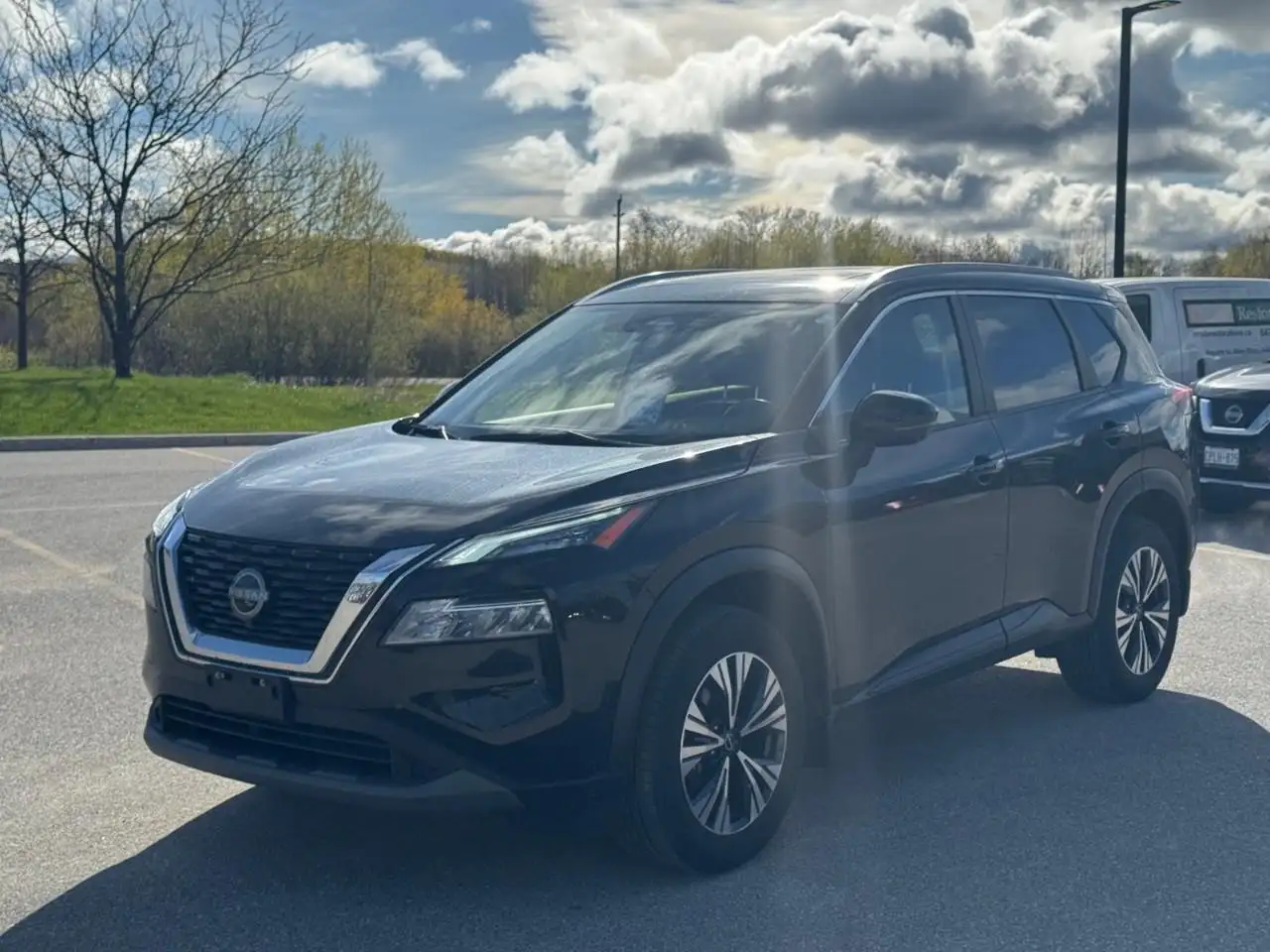 Nissan Rogue снимка Nissan Rogue