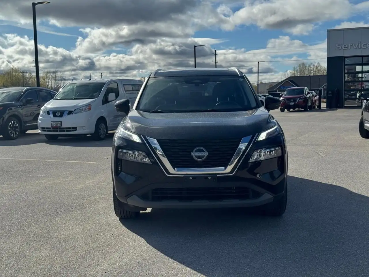 Nissan Rogue снимка Nissan Rogue