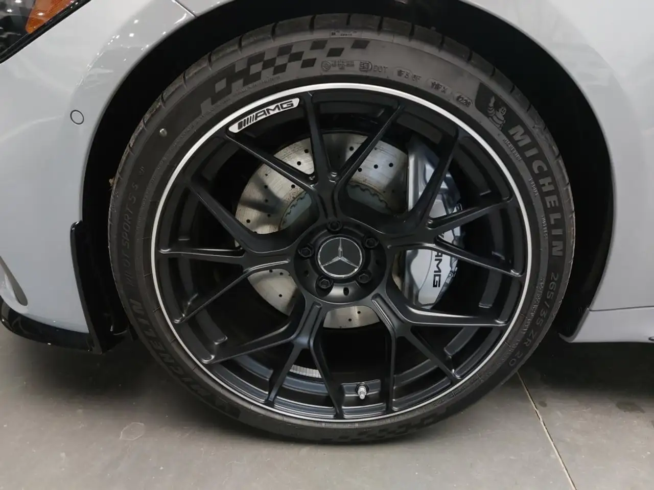 Mercedes-Benz CLE снимка Mercedes-Benz CLE