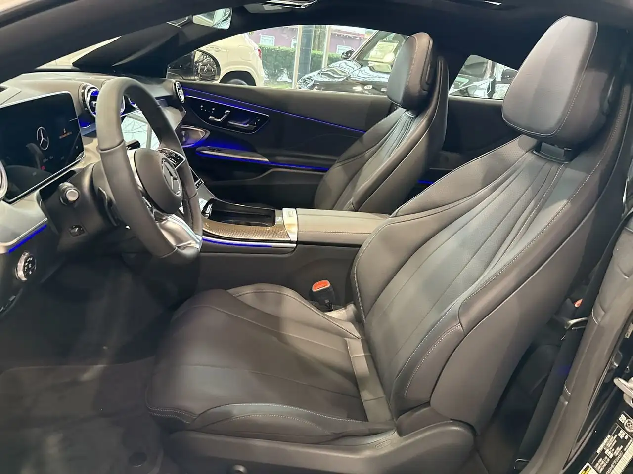 Mercedes-Benz CLE снимка Mercedes-Benz CLE