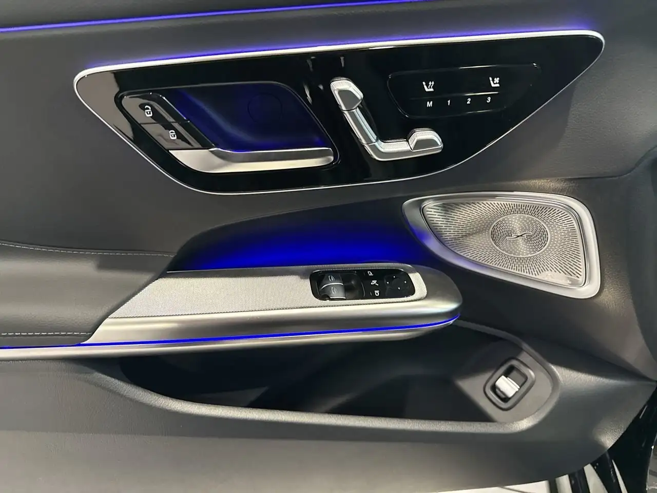 Mercedes-Benz CLE снимка Mercedes-Benz CLE
