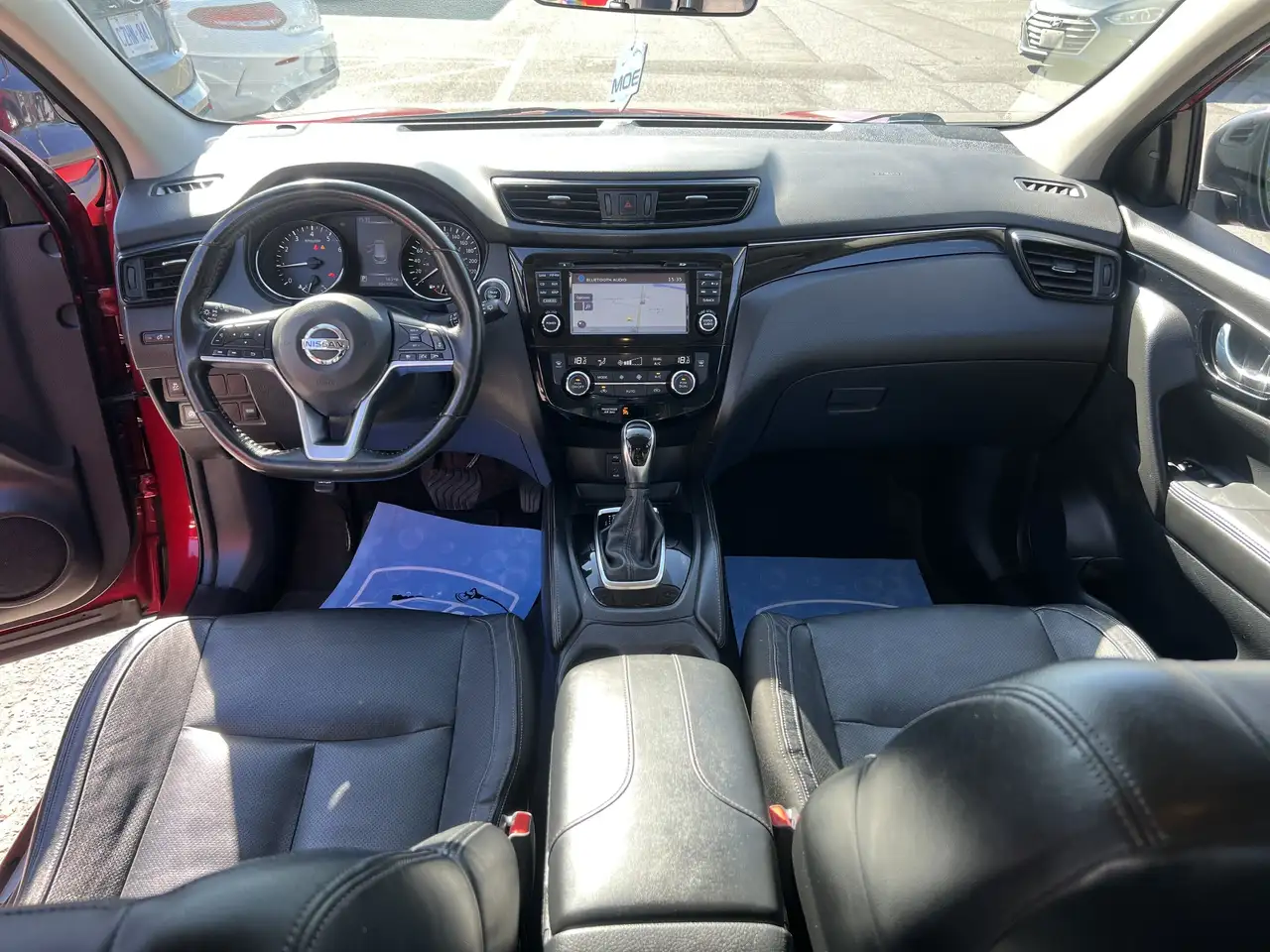 Nissan Qashqai снимка Nissan Qashqai