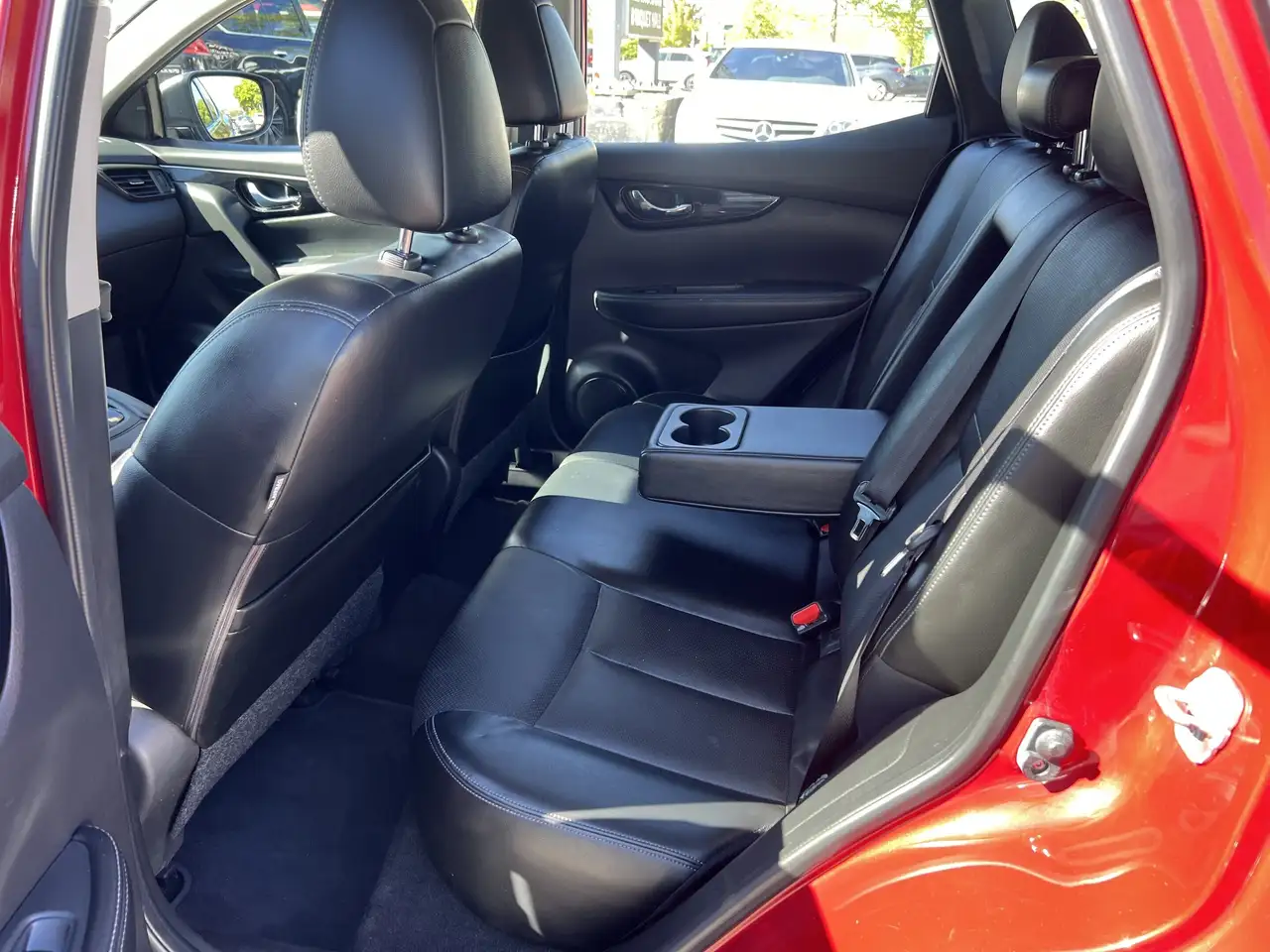 Nissan Qashqai снимка Nissan Qashqai