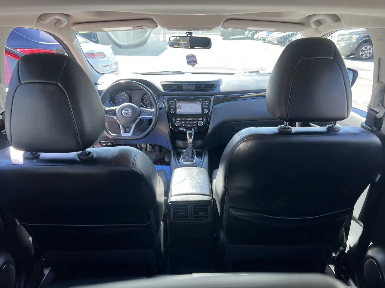 Nissan Qashqai снимка Nissan Qashqai