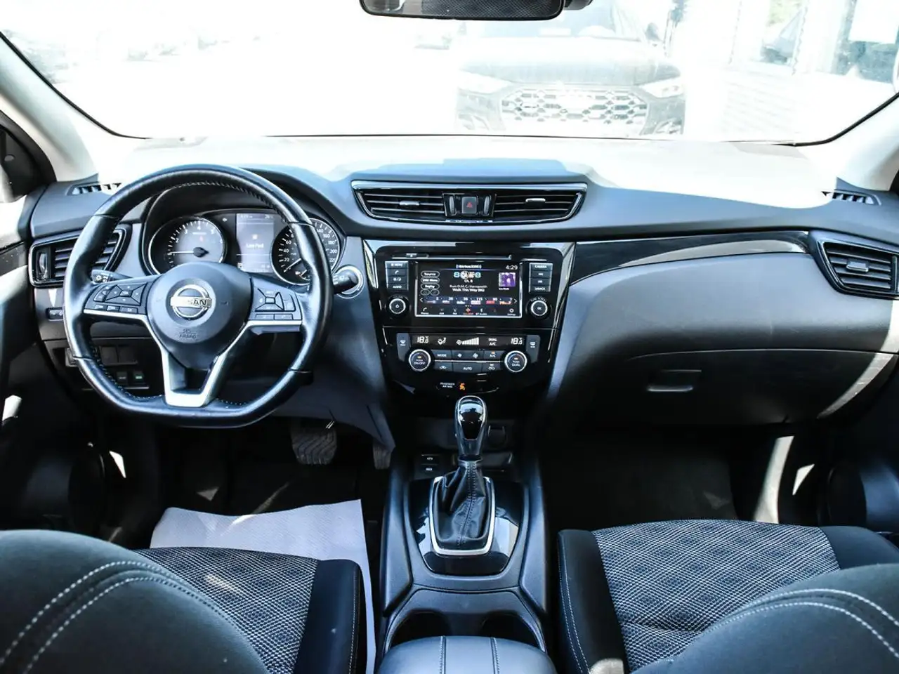 Nissan Qashqai fotografie Nissan Qashqai