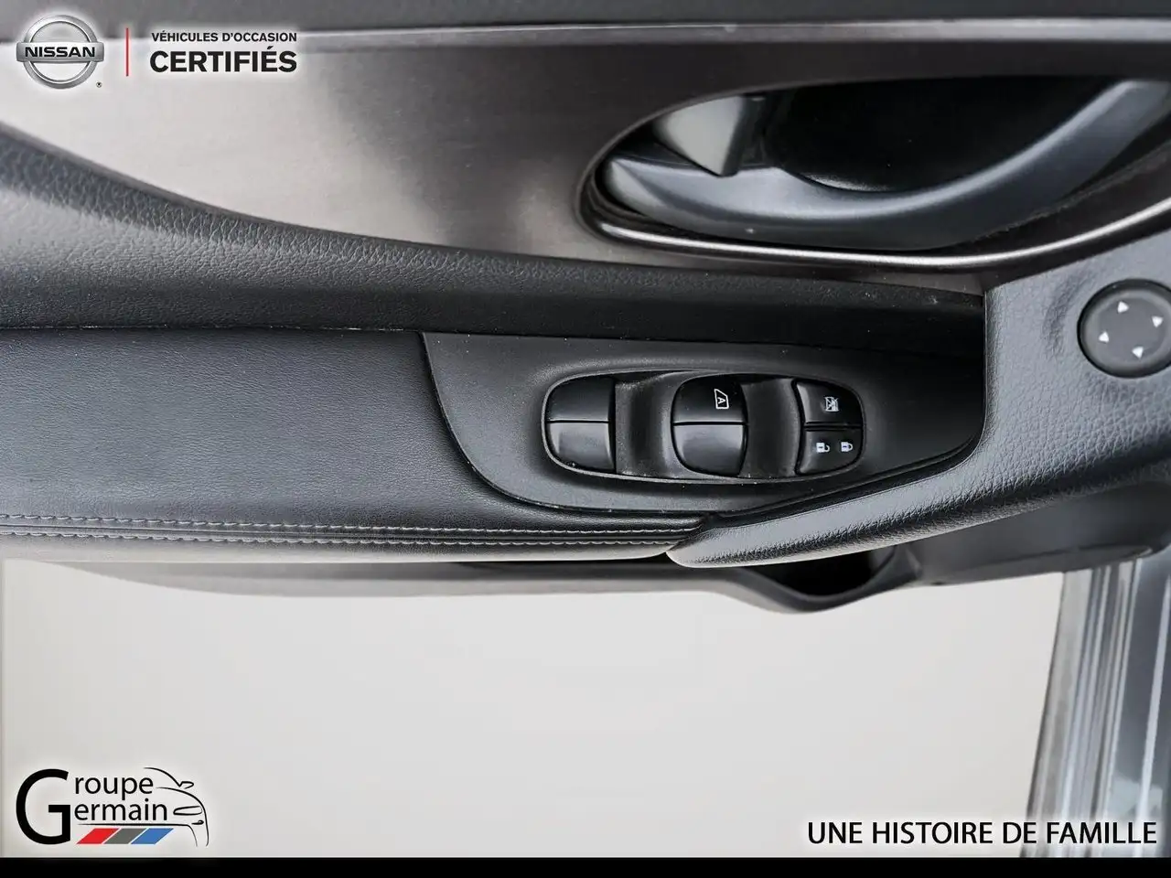 Nissan Qashqai снимка Nissan Qashqai