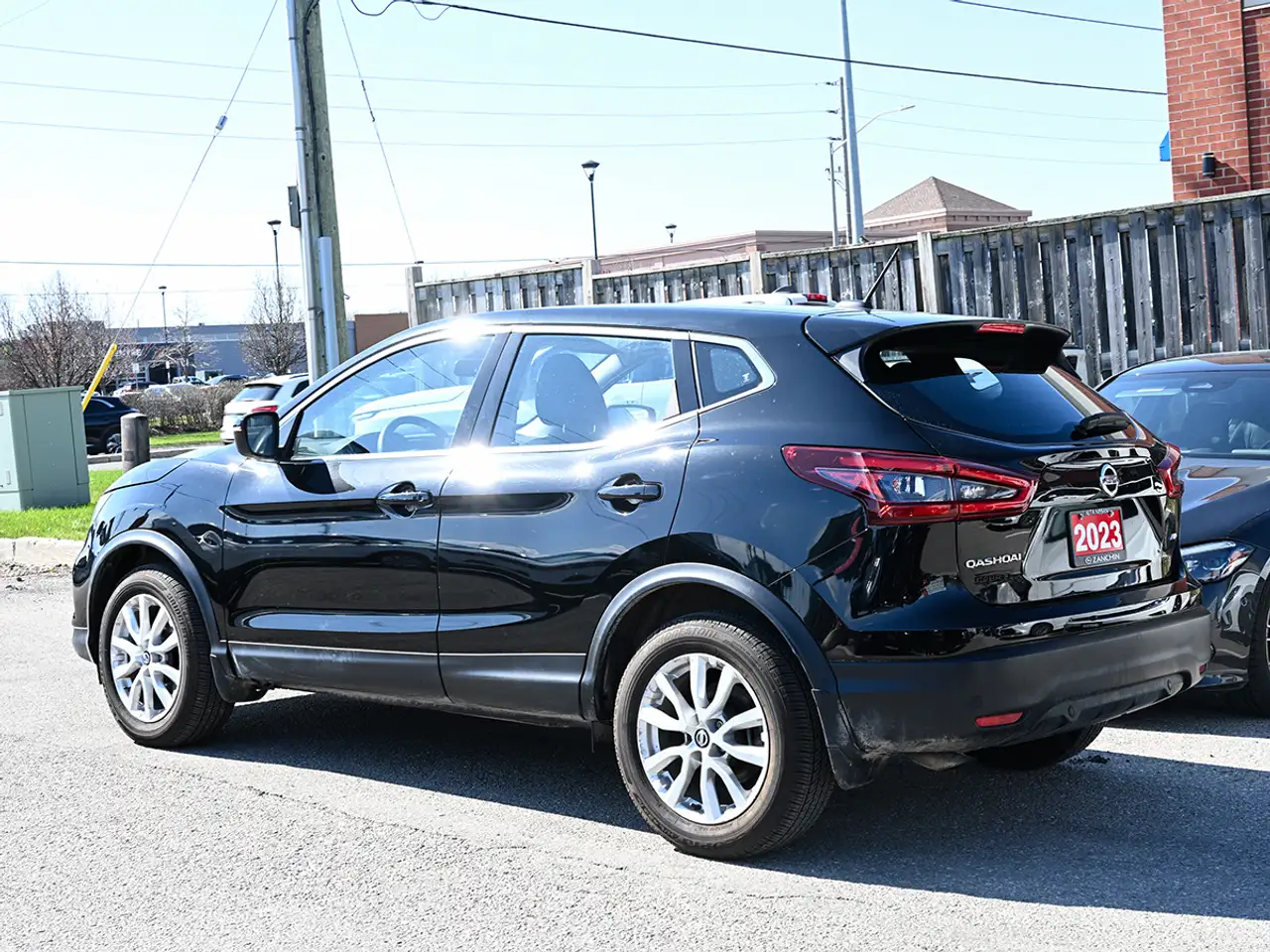 Nissan Qashqai снимка Nissan Qashqai