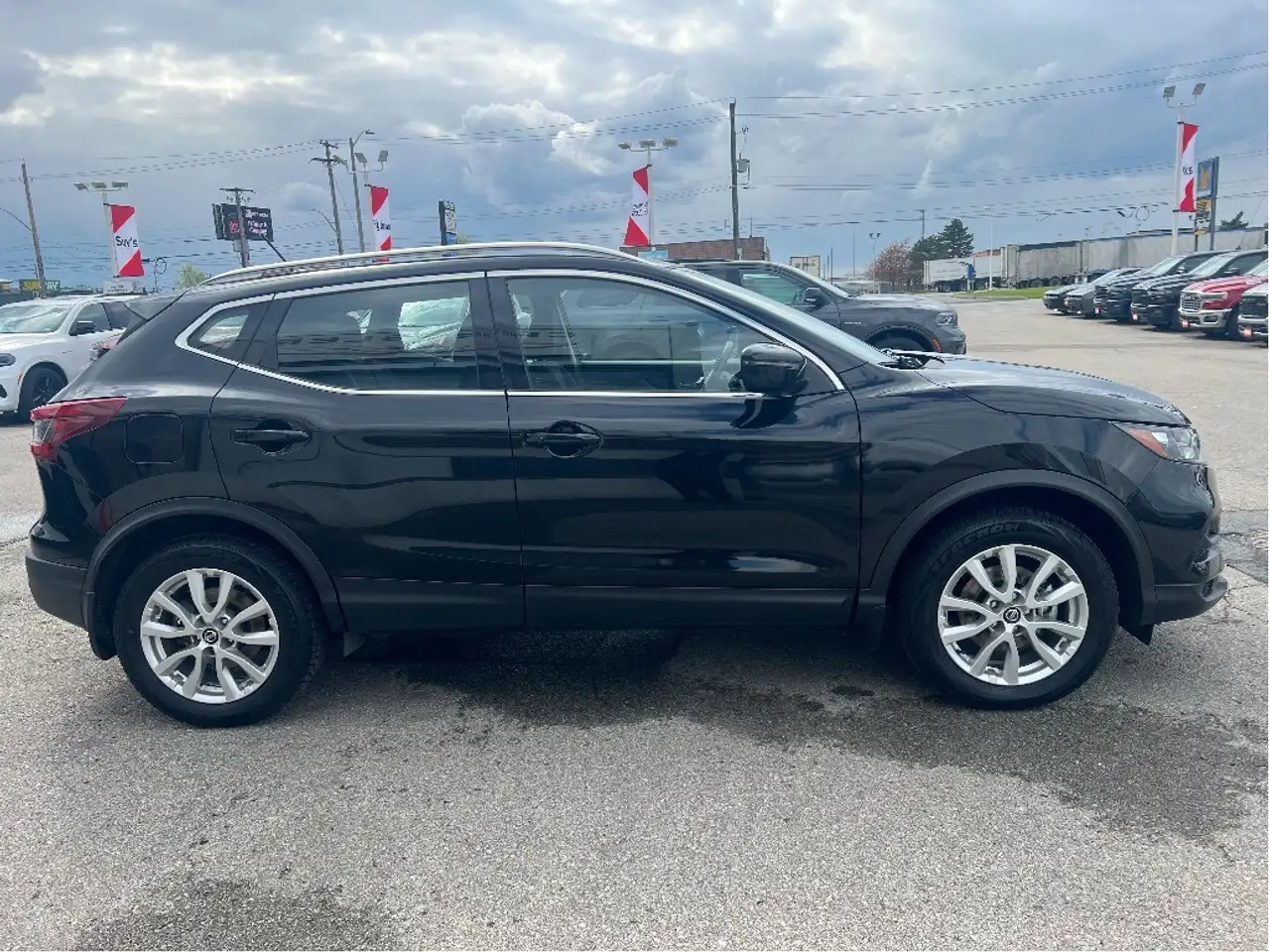 Nissan Qashqai снимка Nissan Qashqai