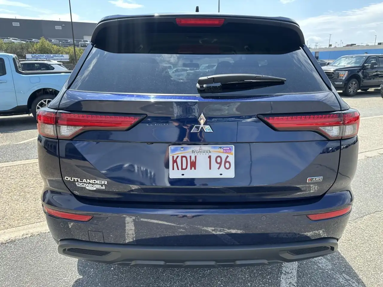 Mitsubishi Outlander снимка Mitsubishi Outlander