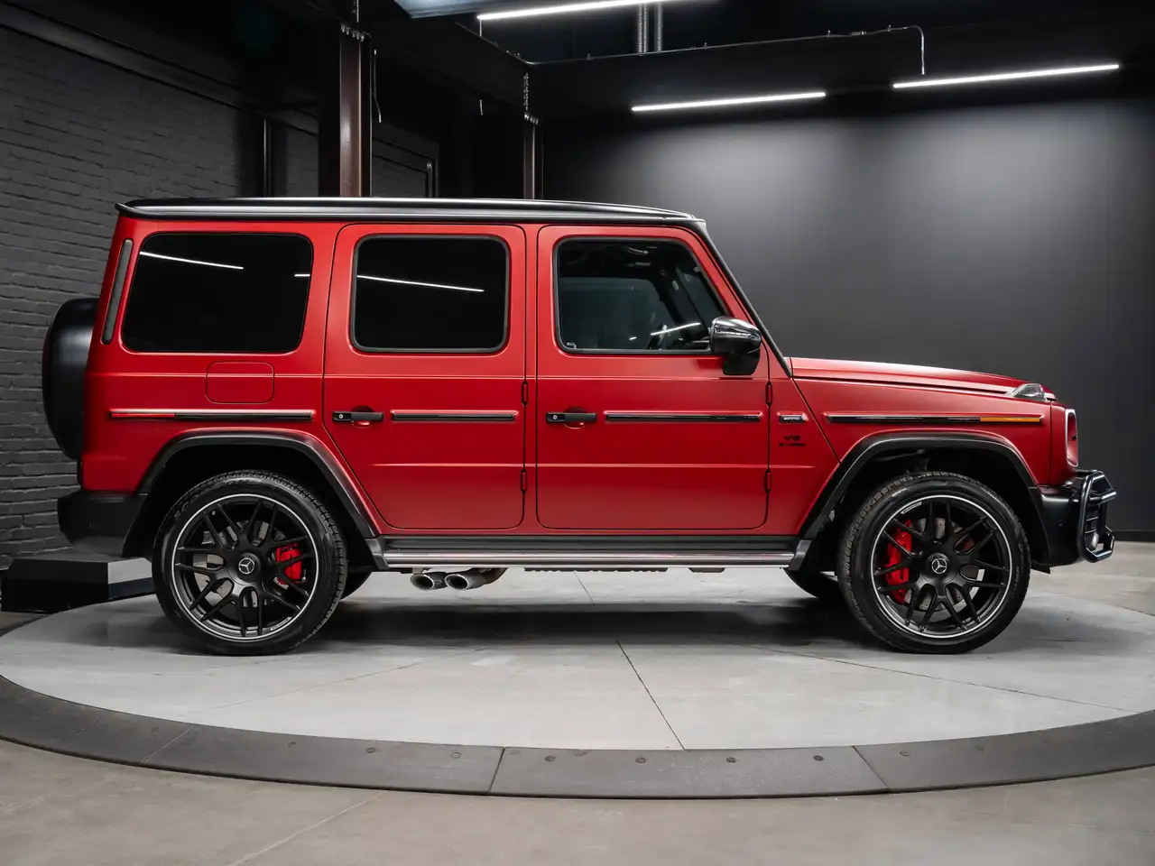 Mercedes-Benz G-Class снимка Mercedes-Benz G-Class