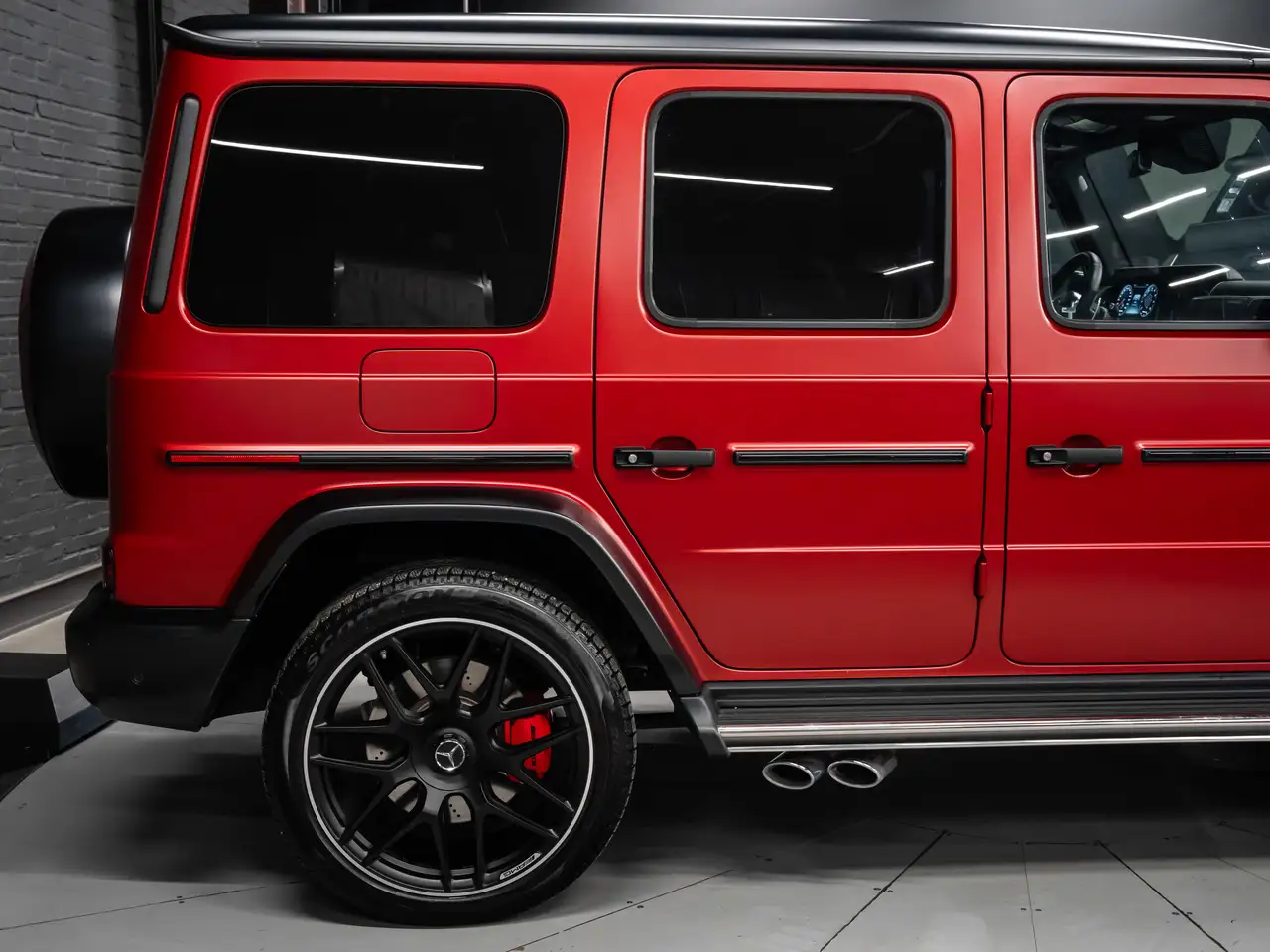 Mercedes-Benz G-Class снимка Mercedes-Benz G-Class