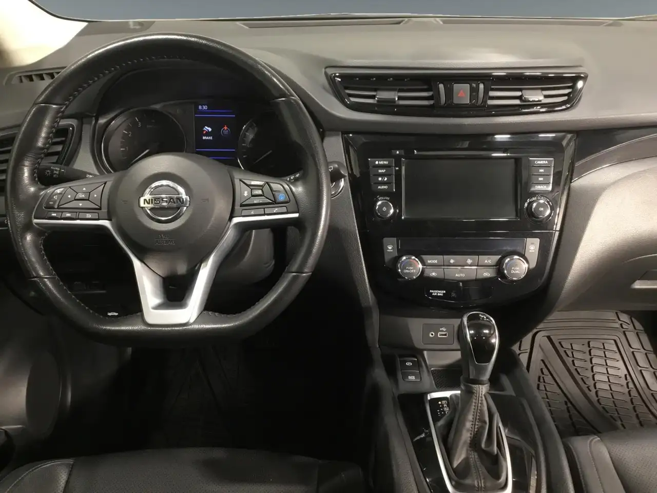 Nissan Qashqai снимка Nissan Qashqai