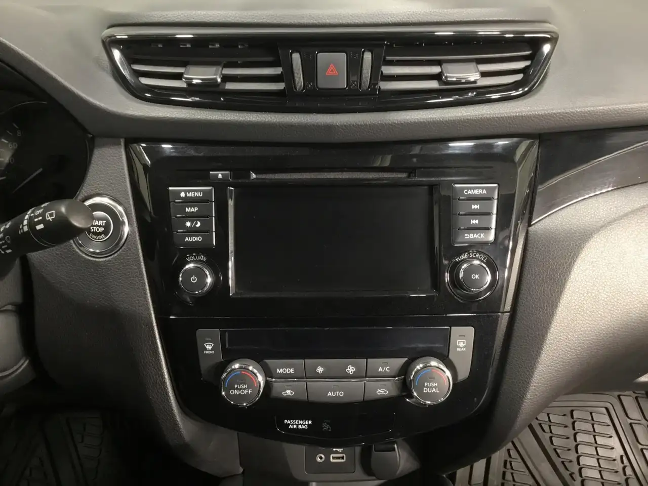 Nissan Qashqai снимка Nissan Qashqai