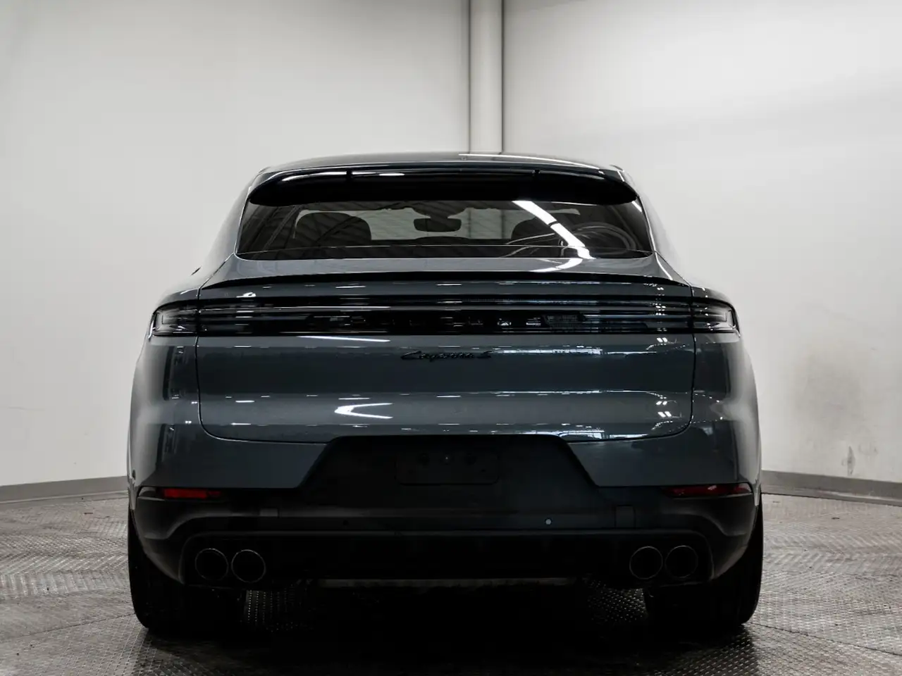 Porsche Cayenne снимка Porsche Cayenne