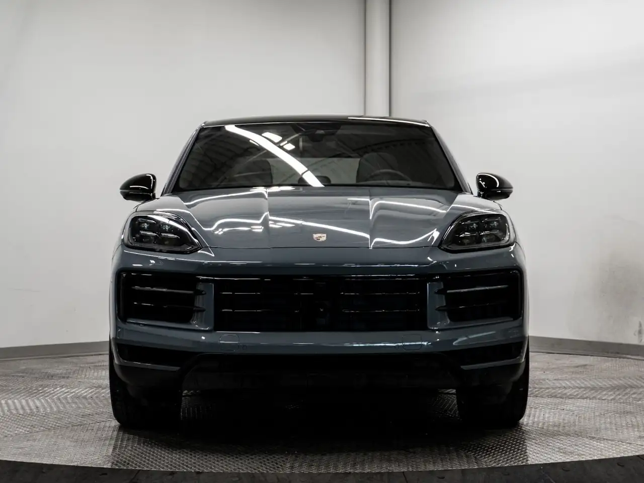 Porsche Cayenne снимка Porsche Cayenne