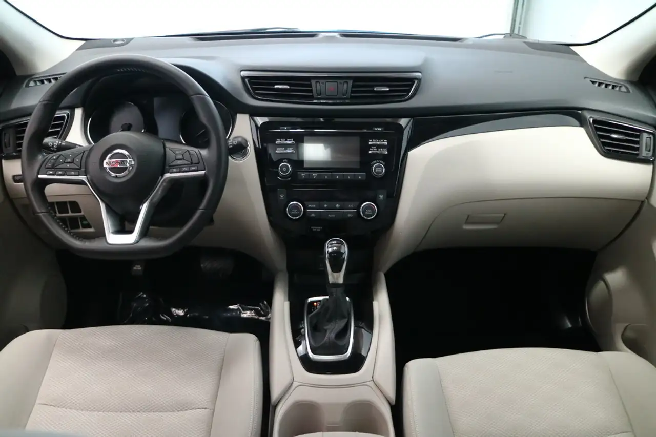 Nissan Qashqai снимка Nissan Qashqai